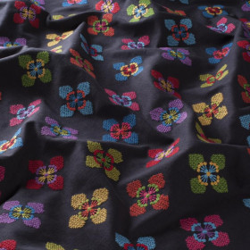 Tissu brodé Flower Love noir multico Jab