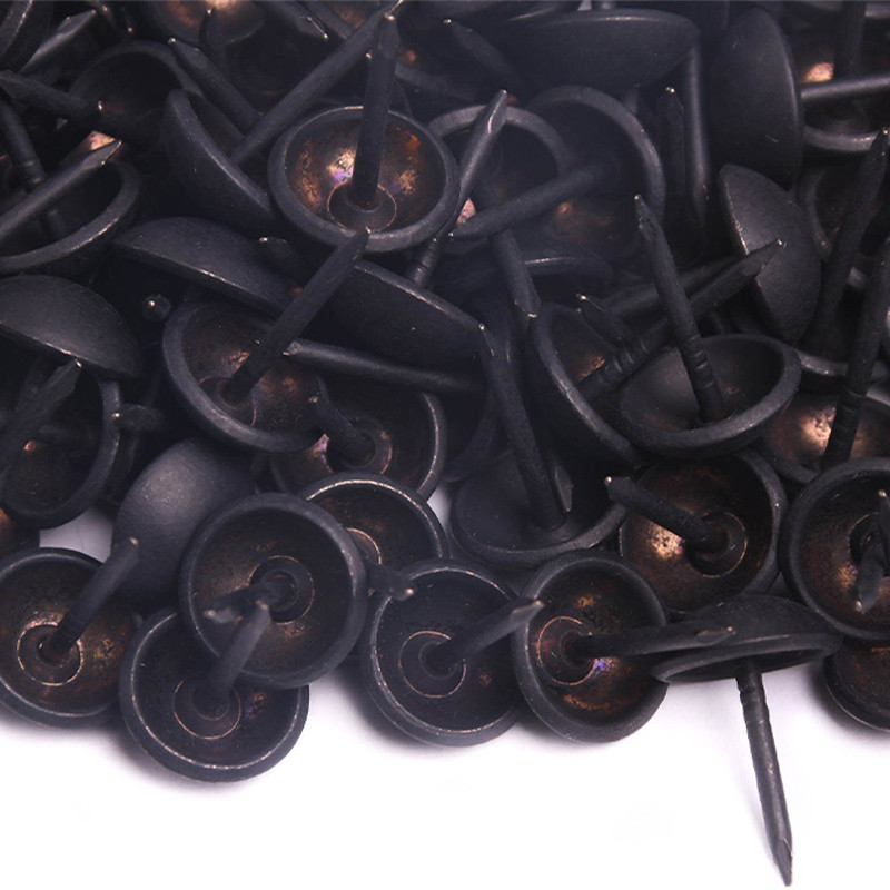 Clous tapissier 11mm noir brillant, Lot de 250 - L'atelier de la toile