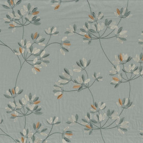 Tissu brodé Ukiyo Nandina vert pale Casamance