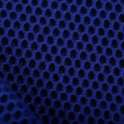 Tissu résille matelassée 3D mesh bleu en 140 cm - le mètre