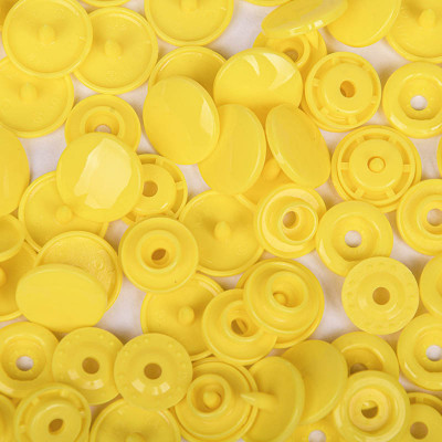 25 boutons pression sans couture jaune 12,4 mm